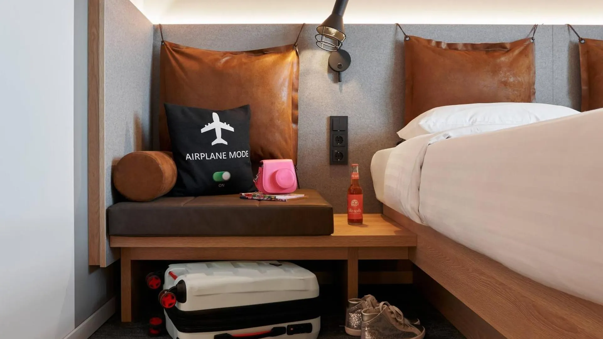 Moxy Cologne Bonn Airport Otel