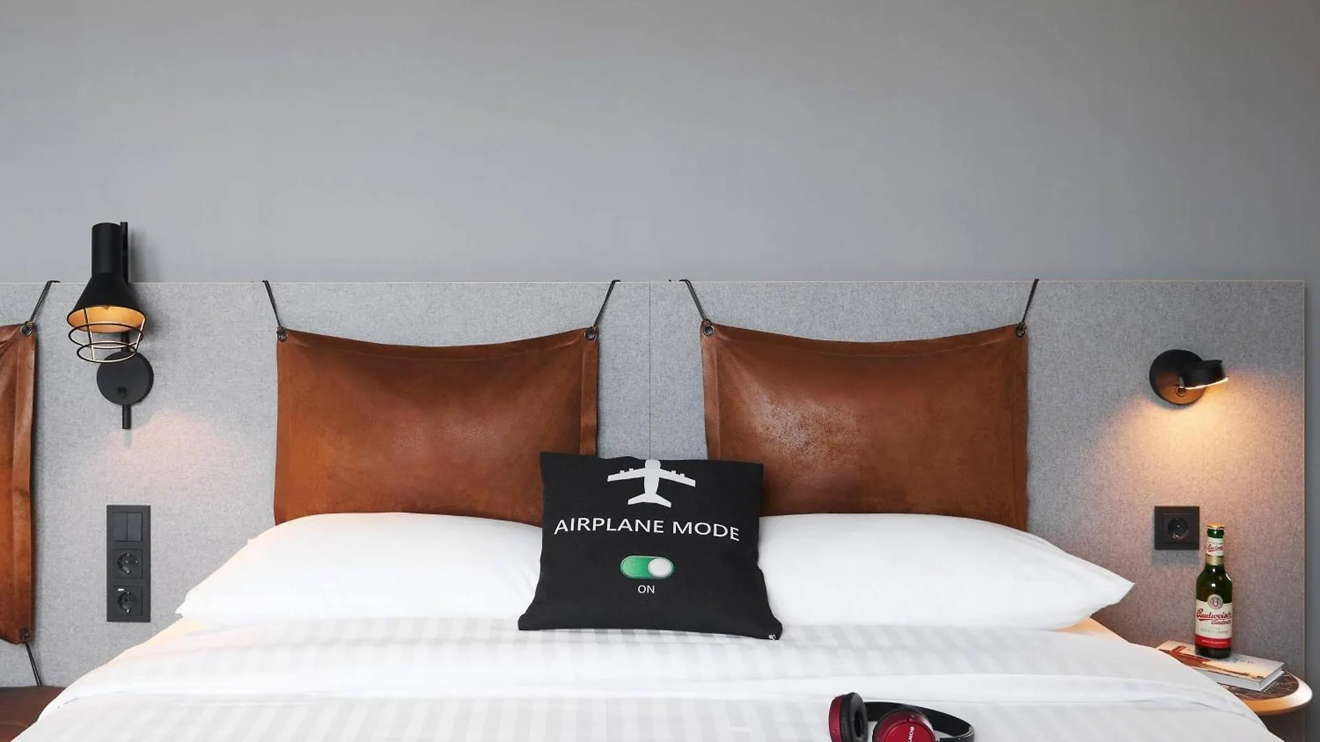 Moxy Cologne Bonn Airport Otel