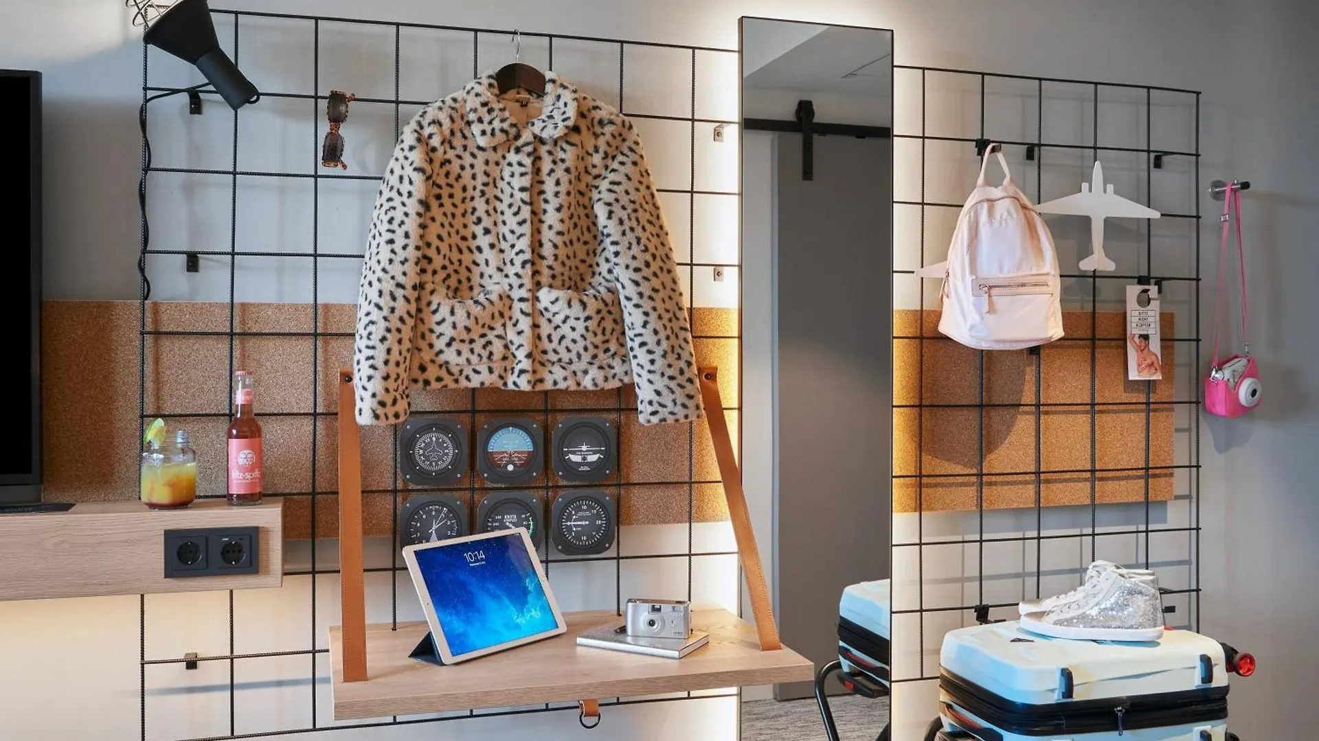 Moxy Cologne Bonn Airport Otel
